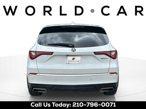 Used 2022 Acura MDX w/ Technology Package FWD image 4