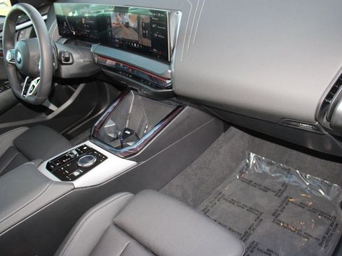 Certified 2025 BMW X3 xDrive30i w/ Premium Package image 34