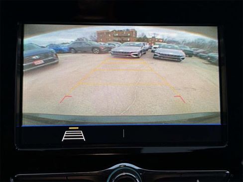 Used 2022 Buick Encore Preferred w/ Safety Package image 26