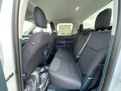 New 2025 Ford Maverick XL image 9