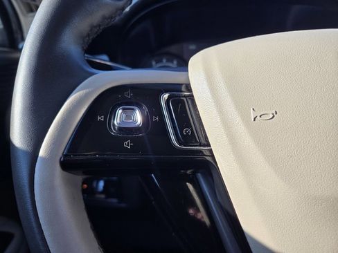 Used 2022 Lincoln Corsair AWD w/ Equipment Group 101A image 21