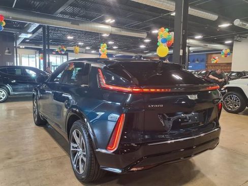 Used 2024 Cadillac Lyriq Luxury image 5