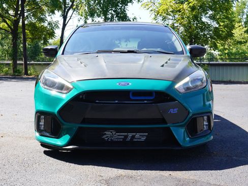 Used 2017 Ford Focus RS AWD/4WD image 2