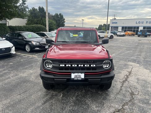 Used 2025 Ford Bronco 2-Door AWD/4WD image 3
