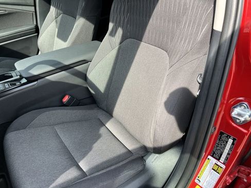 Used 2025 Toyota Camry LE w/ Convenience Package image 20