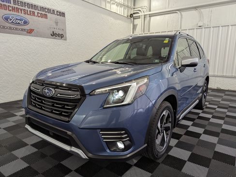 Used 2022 Subaru Forester Touring w/ Popular Package #3 AWD/4WD image 3