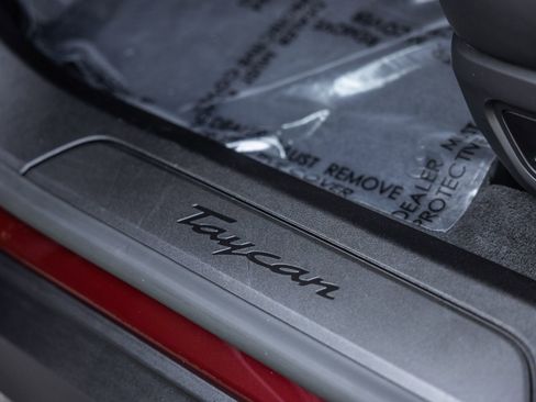 Certified 2023 Porsche Taycan image 21