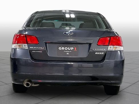 Used 2011 Subaru Legacy 2.5i Premium w/ All-Weather Pkg AWD/4WD image 4