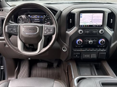 Used 2021 GMC Sierra 1500 Denali w/ Denali Premium Package AWD/4WD image 7