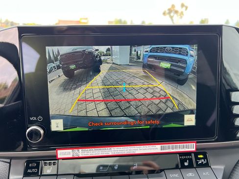 New 2026 Toyota Camry Hybrid image 15