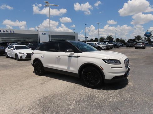 Used 2021 Lincoln Nautilus Reserve FWD image 7