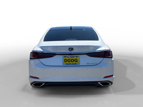 Used 2025 Lexus ES 350 w/ Premium Package FWD image 4