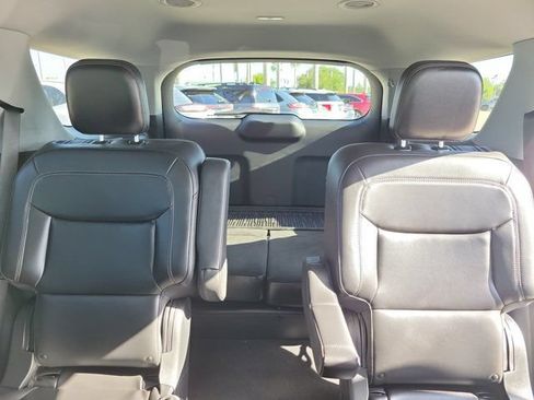 Certified 2023 Ford Explorer XLT w/ Equipment Group 202A RWD image 18
