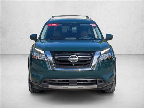 Certified 2023 Nissan Pathfinder Platinum AWD/4WD image 2