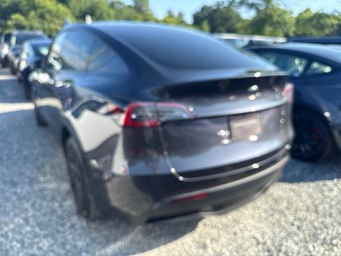 Used 2025 Tesla Model Y Long Range AWD/4WD image 6