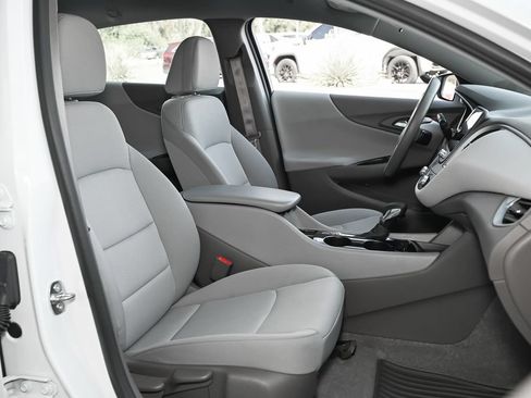 Used 2023 Chevrolet Malibu LS FWD image 38