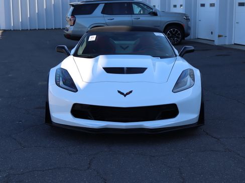 Used 2016 Chevrolet Corvette Z06 w/ 3LZ Preferred Equipment Group image 3
