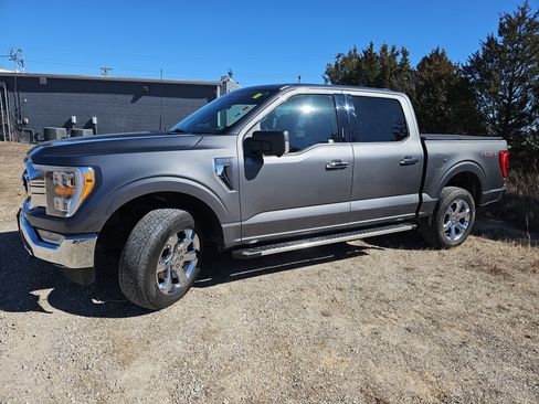 Used 2022 Ford F150 XLT w/ Equipment Group 302A High image 8