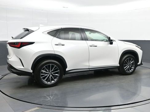 Certified 2025 Lexus NX 250 FWD w/ Premium Package image 8