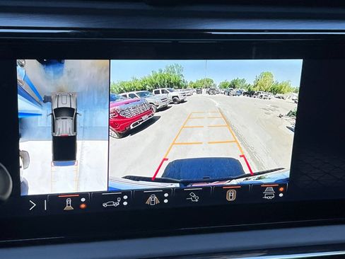 Used 2024 GMC Sierra 2500 AT4X AWD/4WD image 16