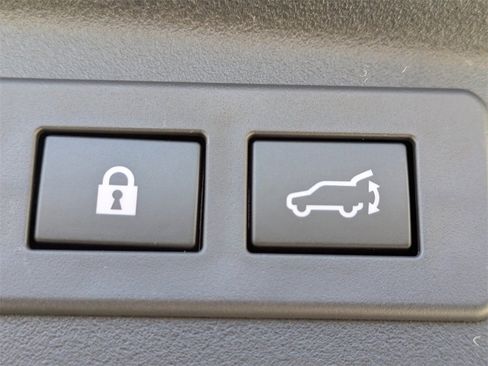 New 2026 Subaru Outback Touring image 13