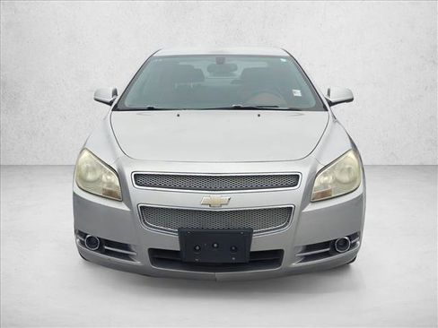 Used 2008 Chevrolet Malibu LTZ w/ Rear Power Package image 3