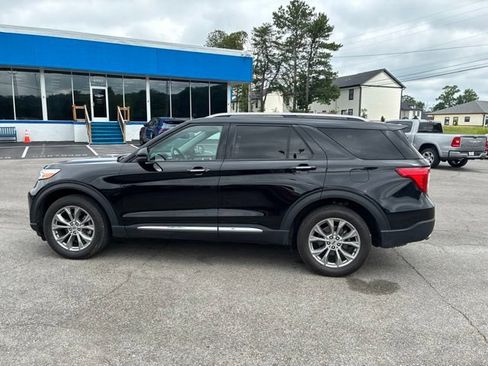 Used 2023 Ford Explorer Limited w/ Equipment Group 301A AWD/4WD image 40