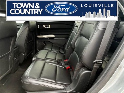 Used 2024 Ford Explorer XLT w/ Equipment Group 202A AWD/4WD image 22