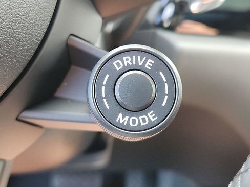 New 2026 Porsche Macan Turbo image 19