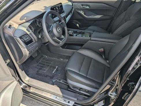 Certified 2023 Nissan Rogue SL w/ SL Premium Package FWD image 9