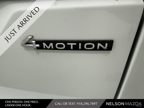 Used 2024 Volkswagen Atlas SEL Premium R-Line AWD/4WD image 15