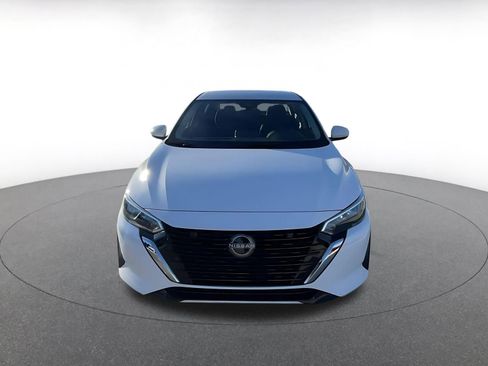 Used 2025 Nissan Sentra SV image 4