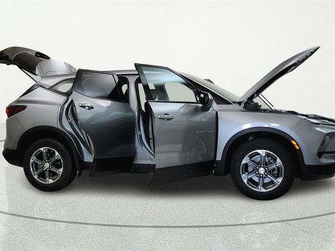 Used 2023 Chevrolet Blazer LT w/ LPO, Floor Liner Package AWD/4WD image 8