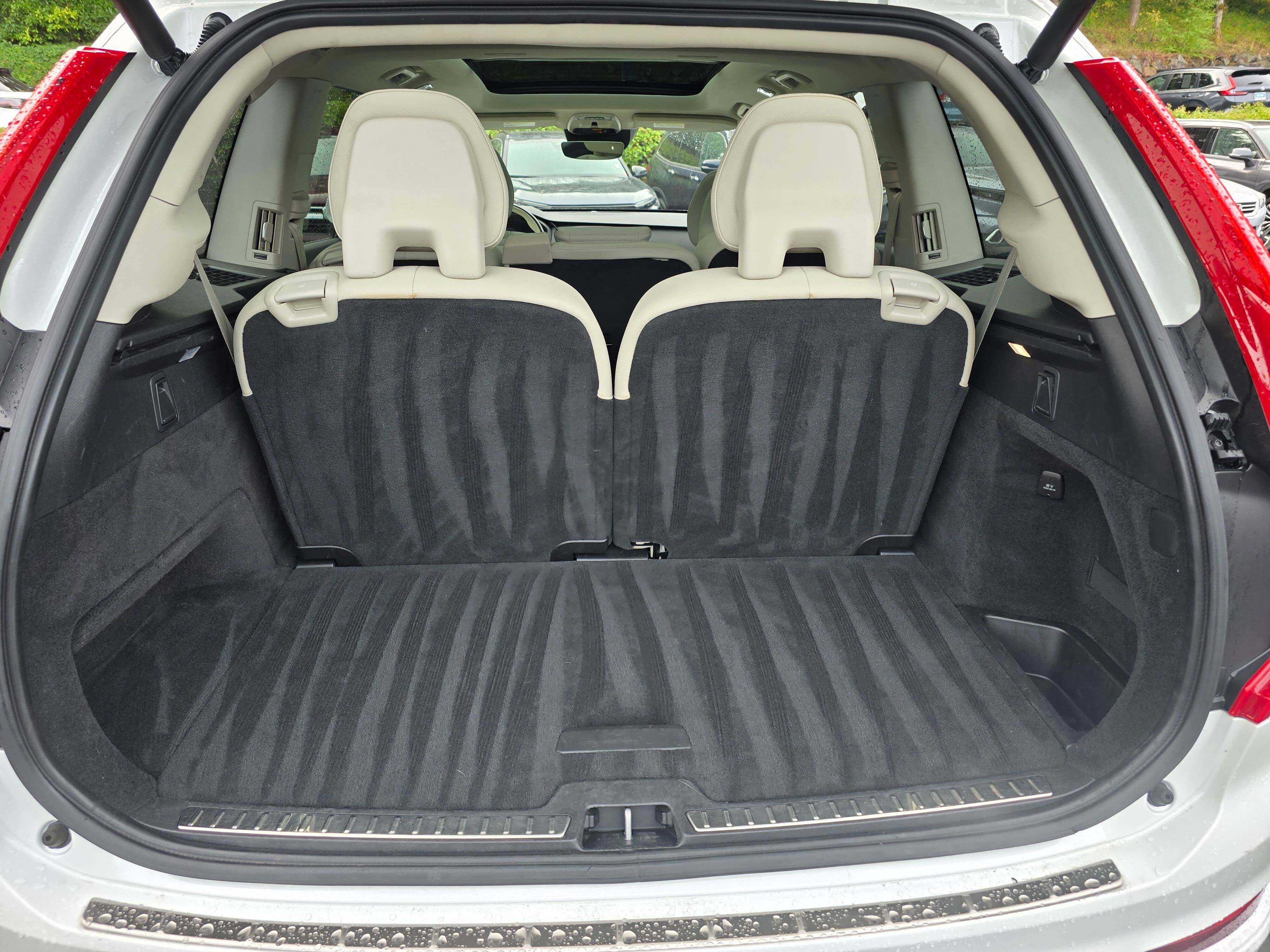 Used 2020 Volvo XC90 T6 Momentum w/ Protection Package Premier AWD/4WD image 15