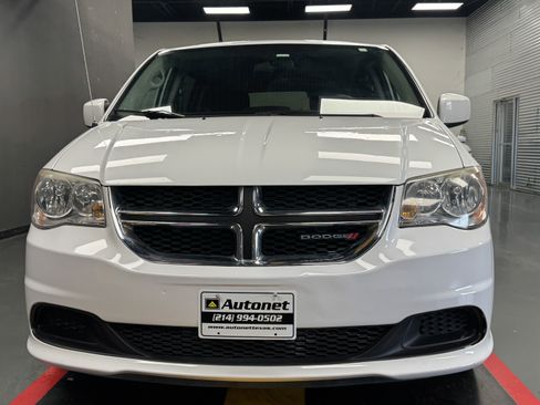 Used 2014 Dodge Grand Caravan SXT FWD image 7
