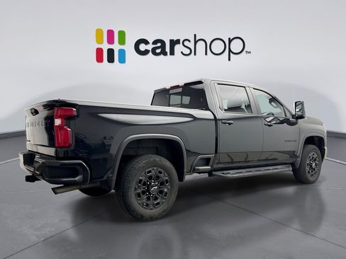 Used 2022 Chevrolet Silverado 2500 LTZ w/ LTZ Plus Package AWD/4WD image 5