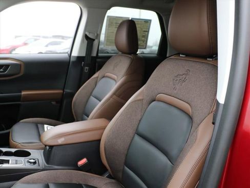 Used 2025 Ford Bronco Sport Outer Banks w/ Outer Banks Tech Package+ image 21