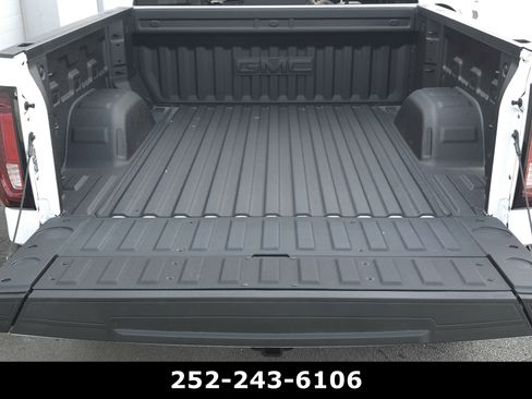 Used 2026 GMC Sierra 1500 AT4 w/ AT4 Premium Package AWD/4WD image 34