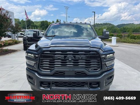 New 2026 RAM 2500 Big Horn AWD/4WD image 32