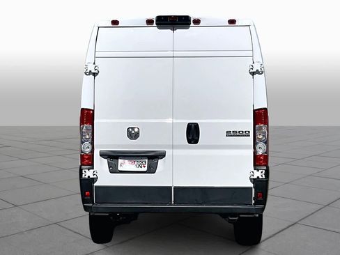 Used 2023 RAM ProMaster 2500 w/ Convenience Group image 5