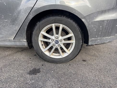 Used 2018 Ford Focus SE image 6