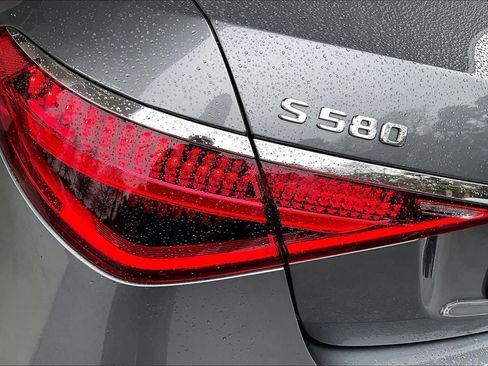 Used 2021 Mercedes-Benz S 580 4MATIC Sedan image 28