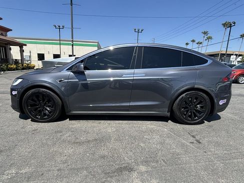 Used 2018 Tesla Model X P100D AWD/4WD image 2