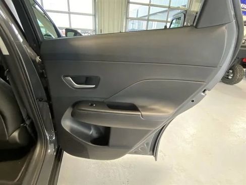 Used 2024 Hyundai Kona Limited image 16