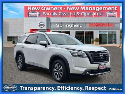 Certified 2024 Nissan Pathfinder SL w/ Lighting Package (N92)