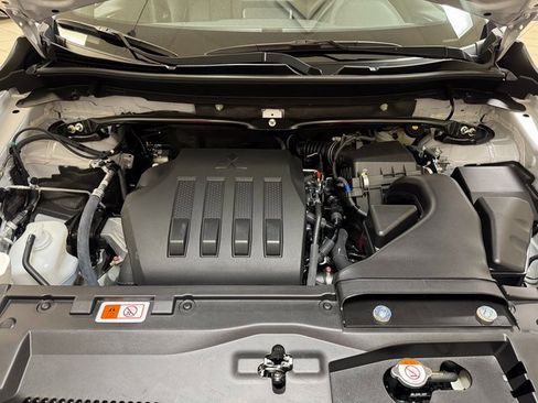 New 2025 Mitsubishi Eclipse Cross SEL image 24