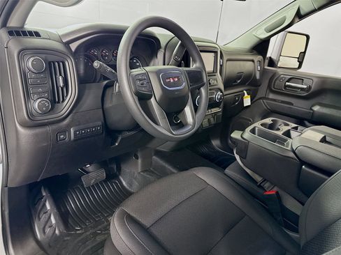New 2026 GMC Sierra 2500 Pro w/ Convenience Package image 4