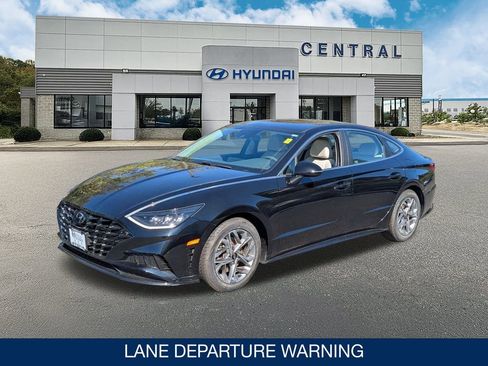 Certified 2023 Hyundai Sonata SEL w/ Cargo Package image 3