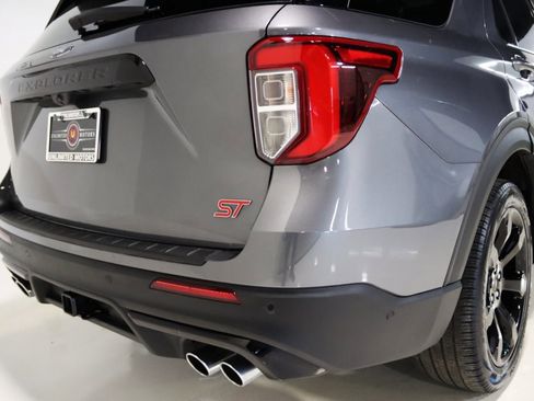 Used 2022 Ford Explorer ST w/ Equipment Group 401A image 10