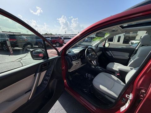 Used 2017 Subaru Forester 2.5i Premium w/ All-Weather Package AWD/4WD image 25
